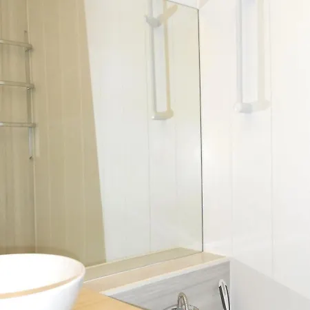 Appartamento Rénové Aux Pieds Avec Balcon Et Wifi Gratuit - Fr-1-267-189 Le Corbier
