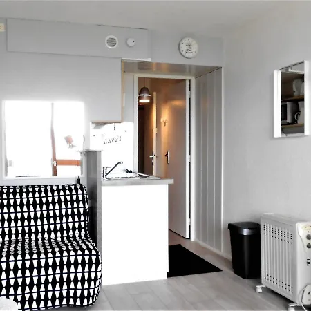 Rénové Aux Pieds Avec Balcon Et Wifi Gratuit - Fr-1-267-189 Appartamento Le Corbier